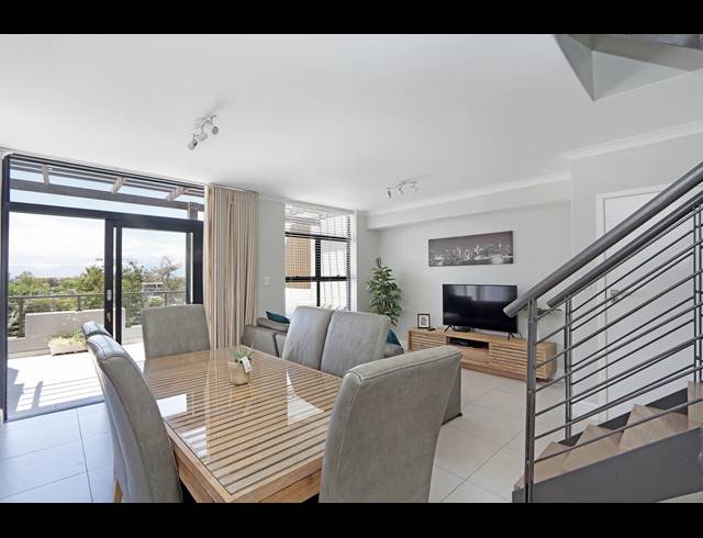 2 BEDROOM APARTMENT RENTED IN KENILWORTH